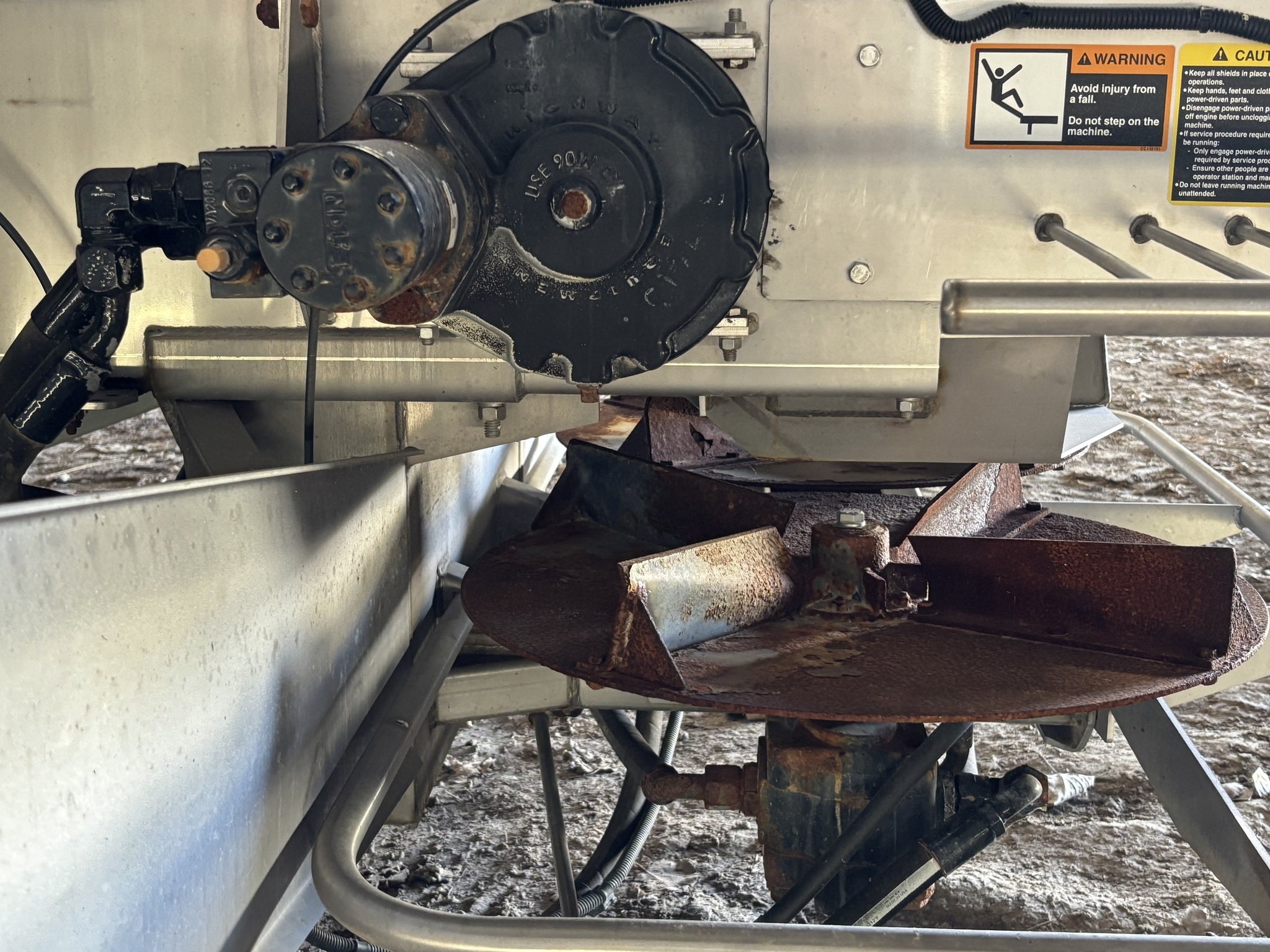 2022 John Deere DS20 Self-Propelled Fertilizer Spreader