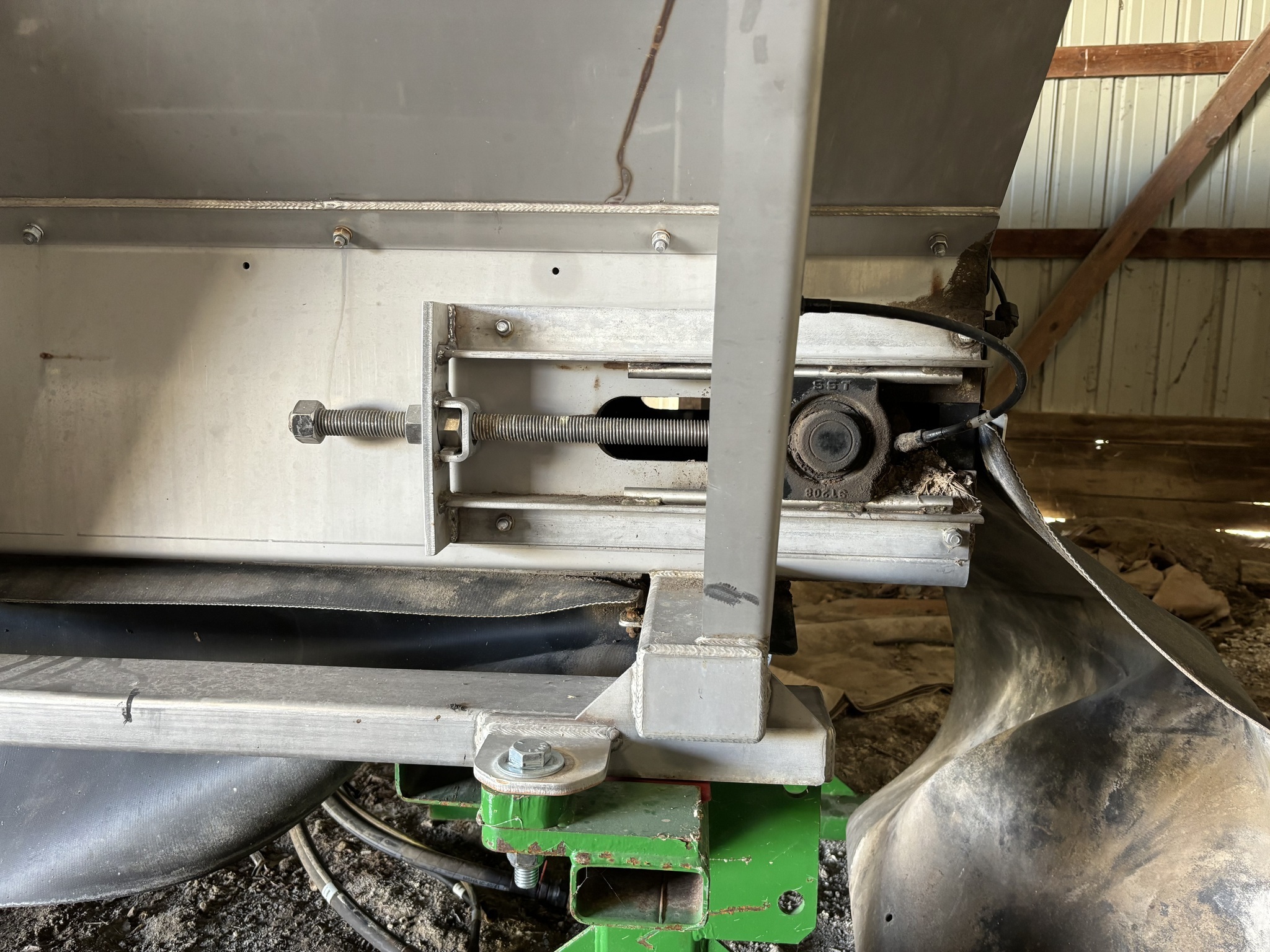 2022 John Deere DS20 Self-Propelled Fertilizer Spreader