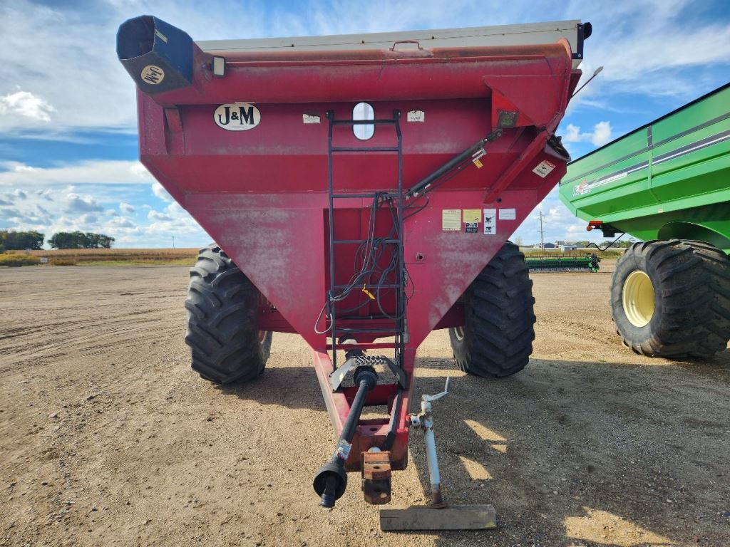  J&M 750 Grain Cart