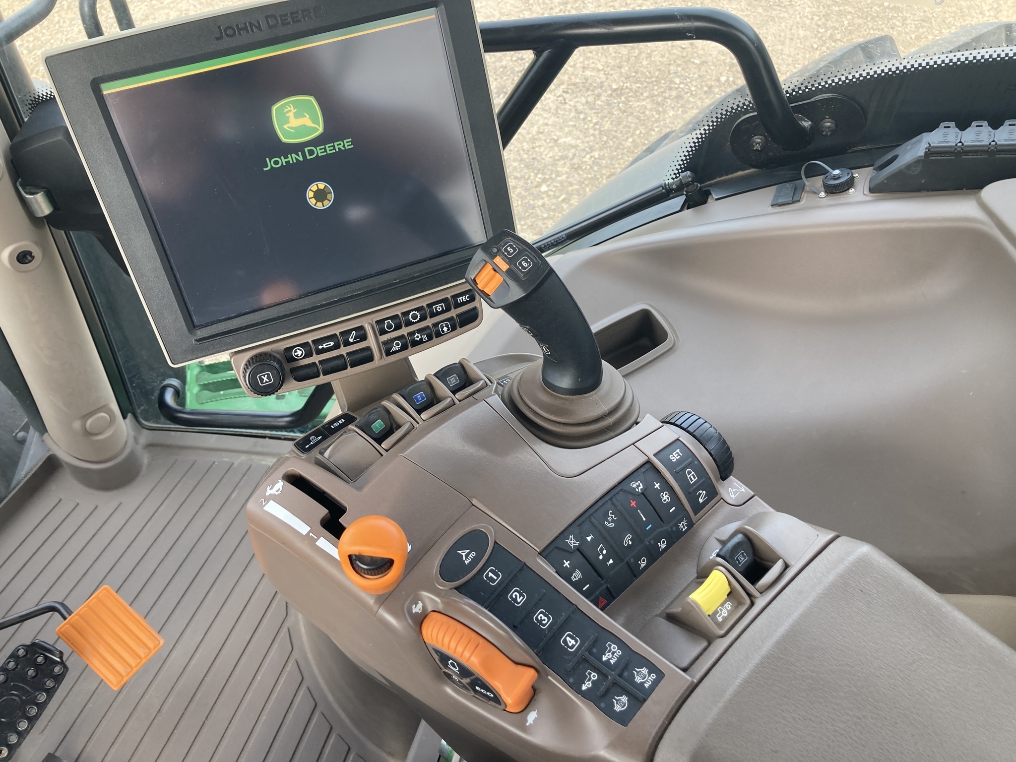 2023 John Deere 6R 175 Tractor