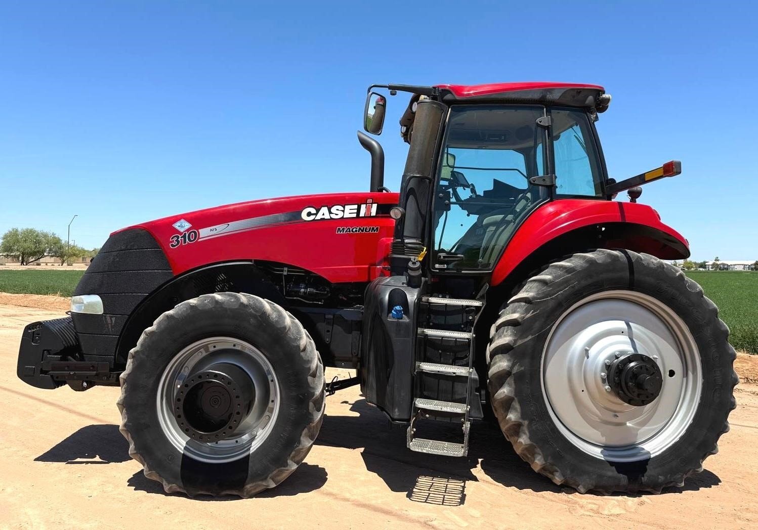2017 Case IH Magnum 310 Tractor