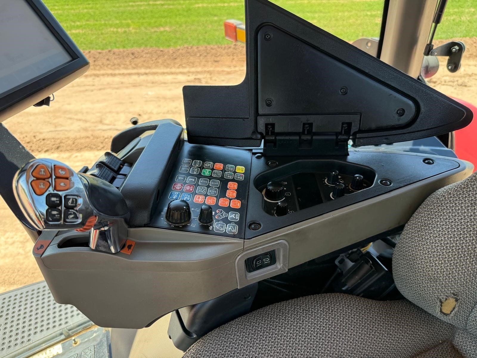 2017 Case IH Magnum 310 Tractor