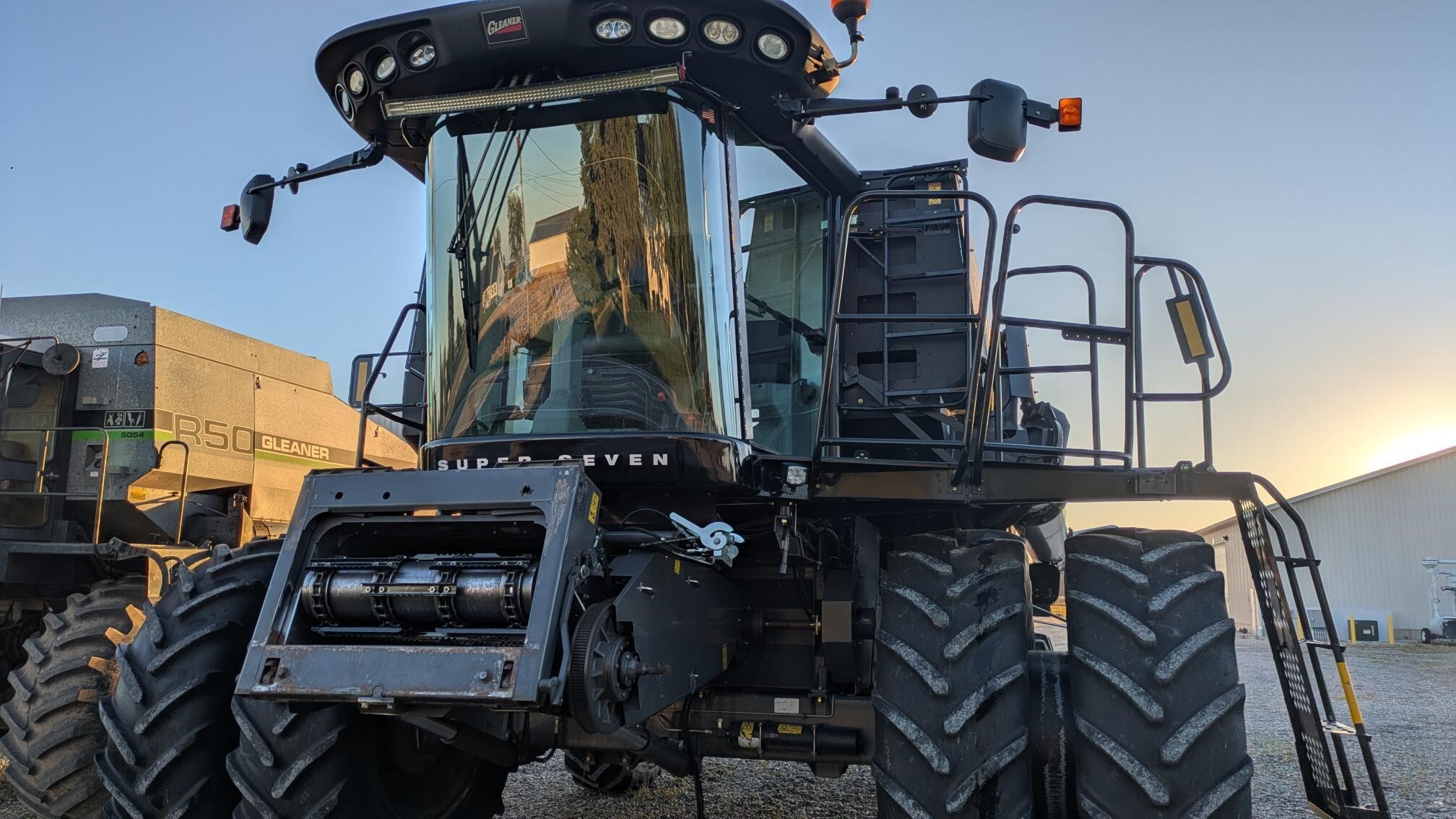 2010 Gleaner S77 Combine