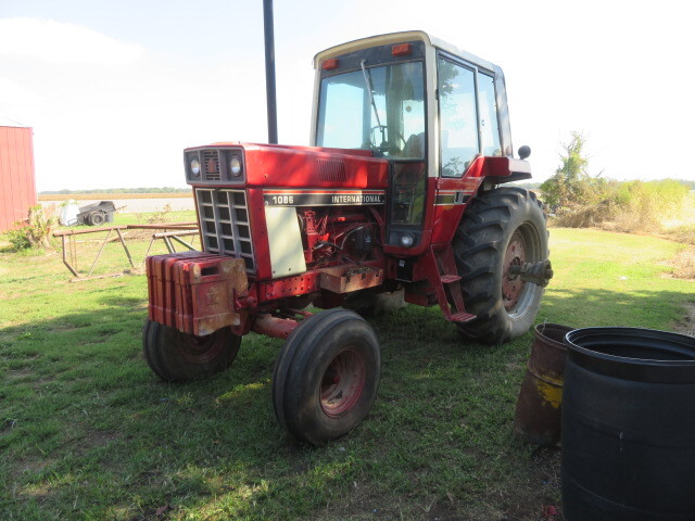 1979 International Harvester 1086 Tractor