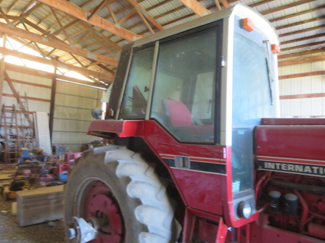 1979 International Harvester 1086 Tractor