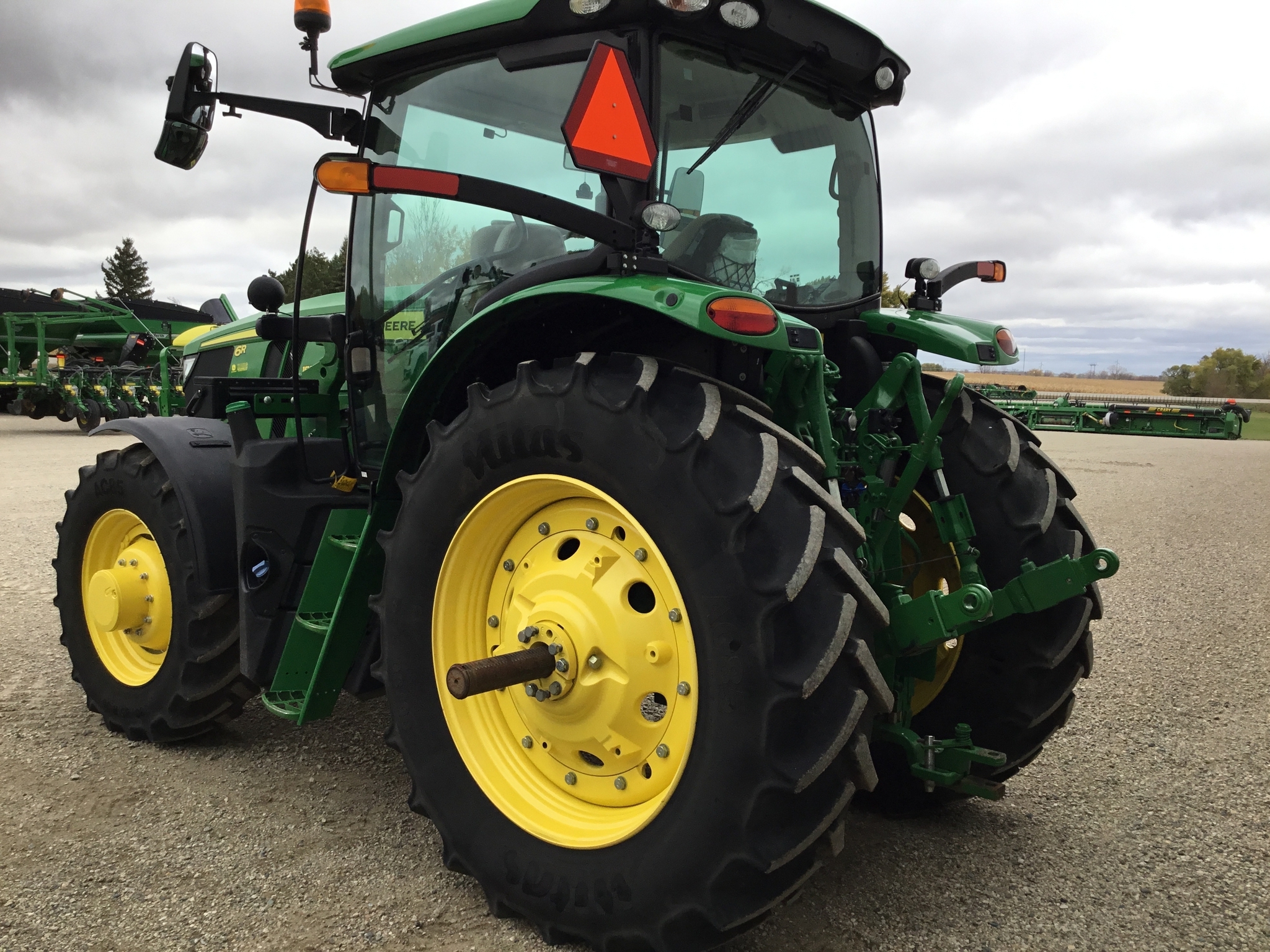 2022 John Deere 6R 155 Tractor