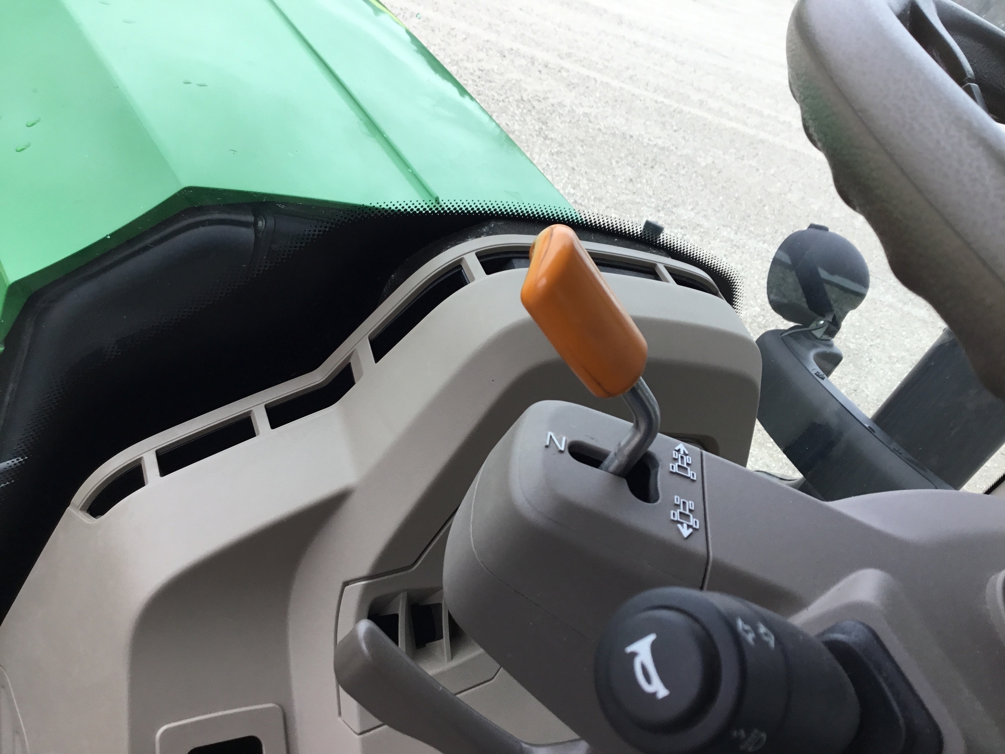 2022 John Deere 6R 155 Tractor