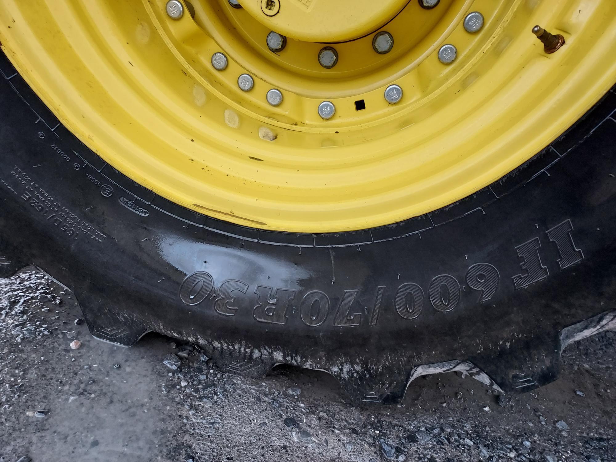 2020 John Deere 7R 290 Tractor