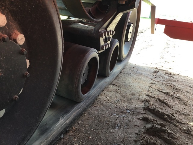 2016 Buhler Versatile 550DT Tractor