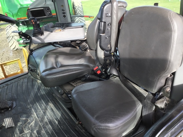 2016 Buhler Versatile 550DT Tractor