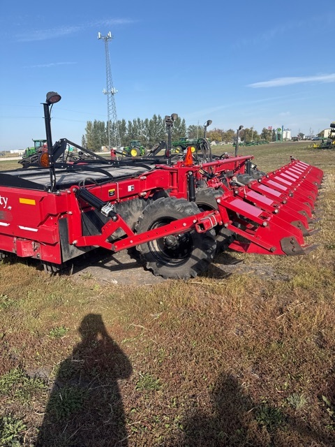 2018 Amity 3750 Beet Equipment