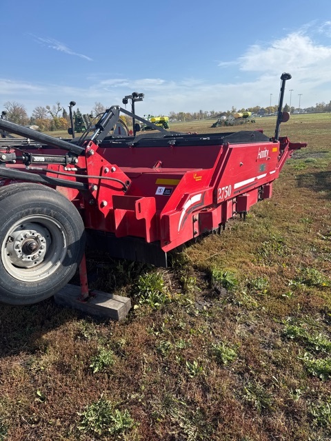2018 Amity 3750 Beet Equipment