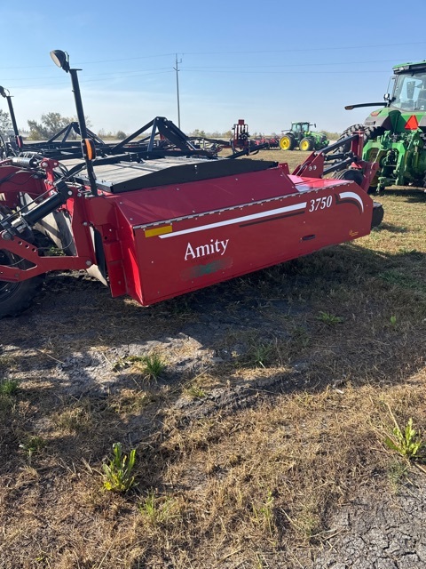 2018 Amity 3750 Beet Equipment