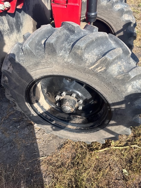 2018 Amity 3750 Beet Equipment