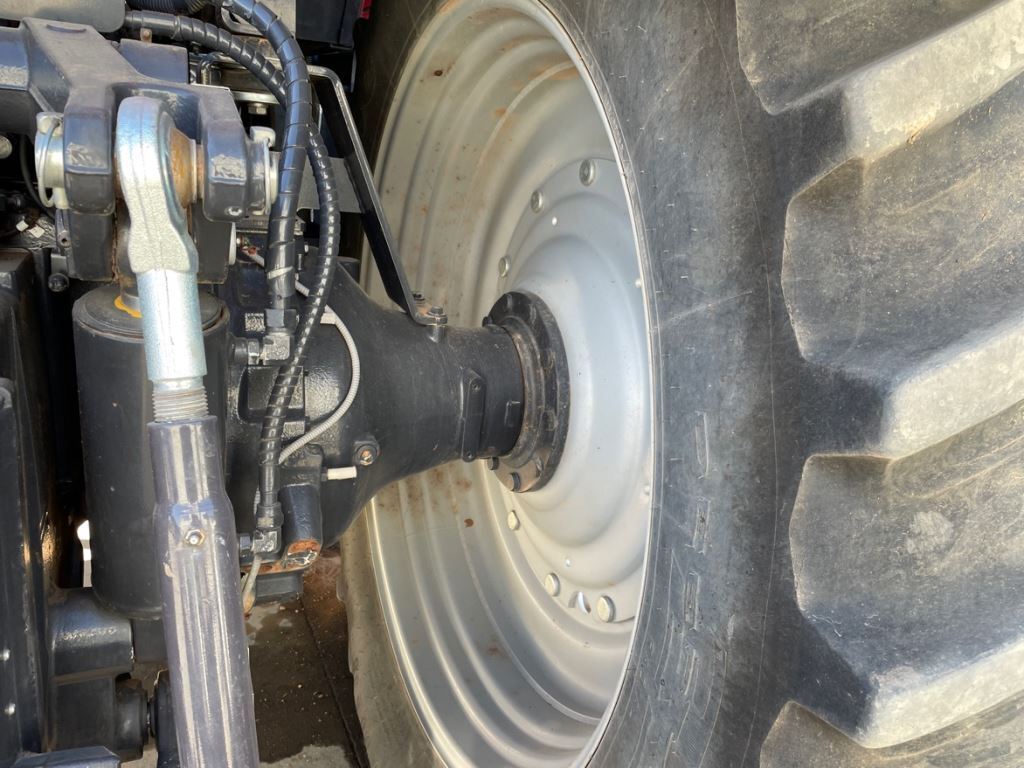 2023 McCormick X8.680 Tractor