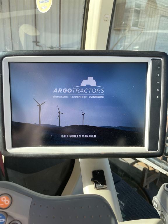 2023 McCormick X8.680 Tractor