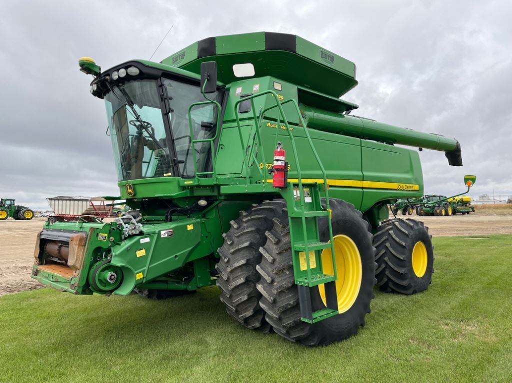 2008 John Deere 9870 STS Combine