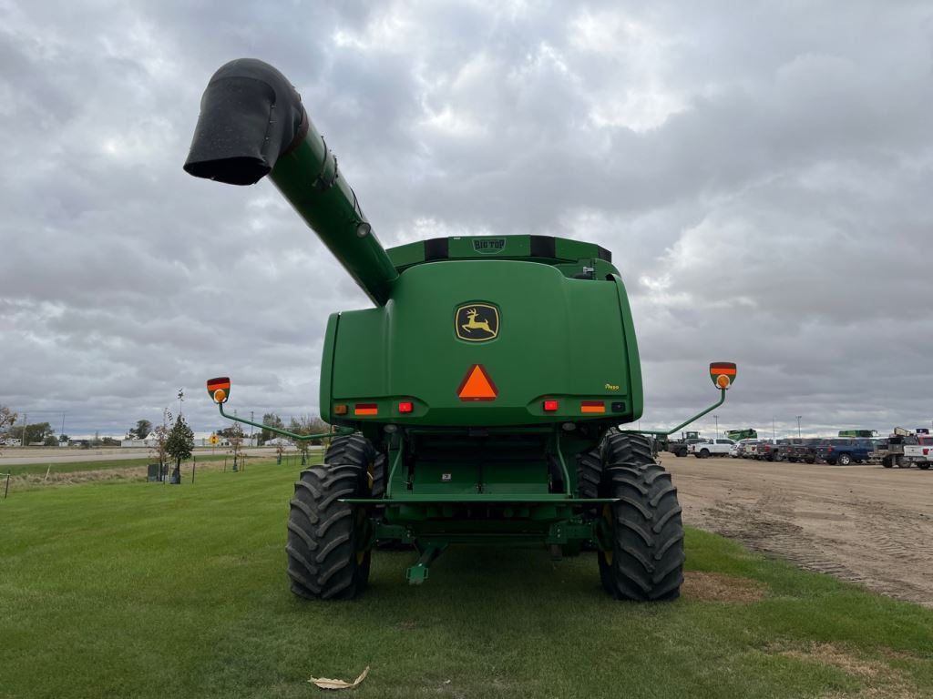 2008 John Deere 9870 STS Combine