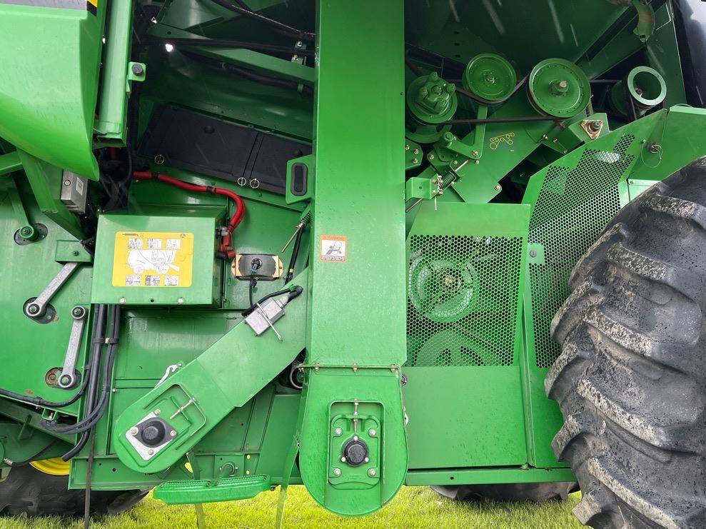 2008 John Deere 9870 STS Combine