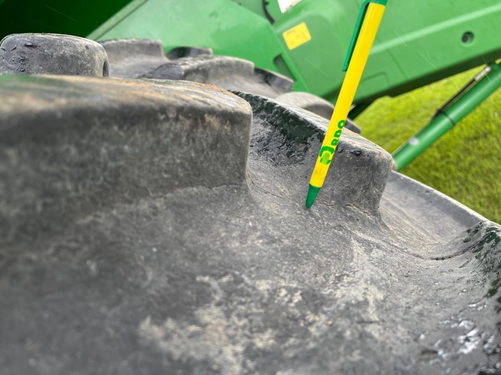 2008 John Deere 9870 STS Combine