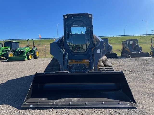 2023 Deere 331G Skid Steer