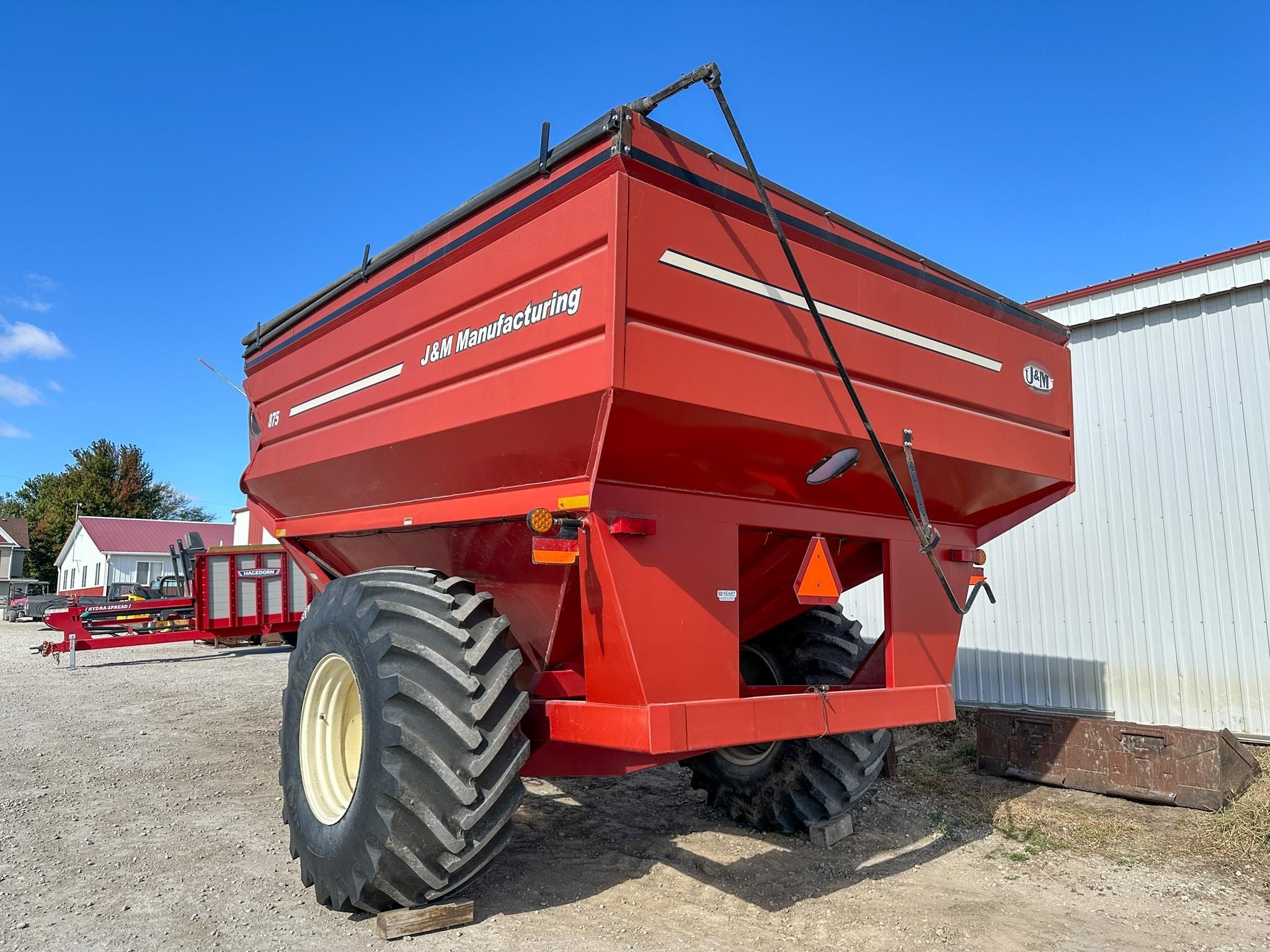 2010 J&M 875 Grain Cart