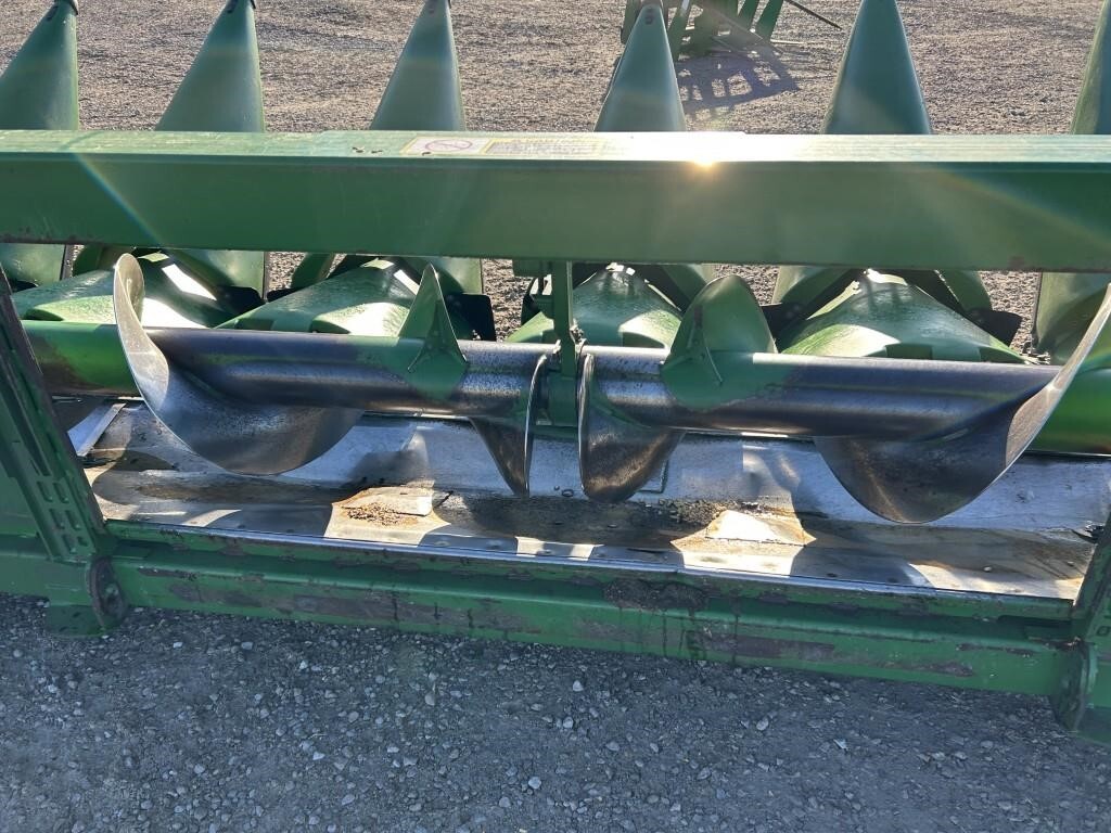 2010 John Deere 612C Corn Head