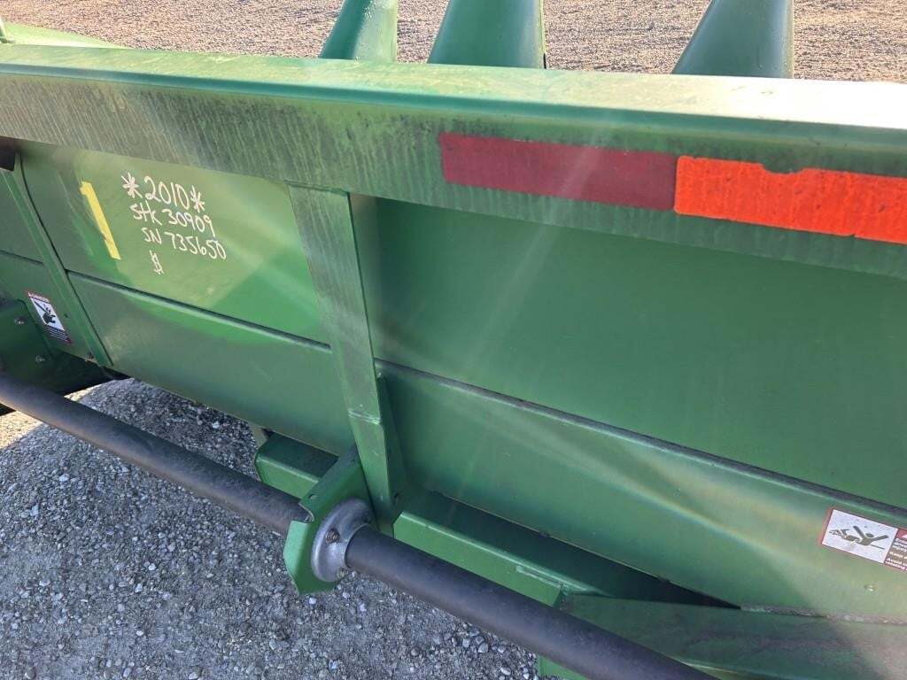 2010 John Deere 612C Corn Head