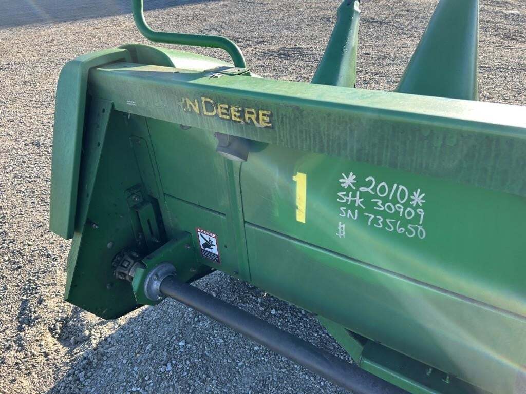 2010 John Deere 612C Corn Head