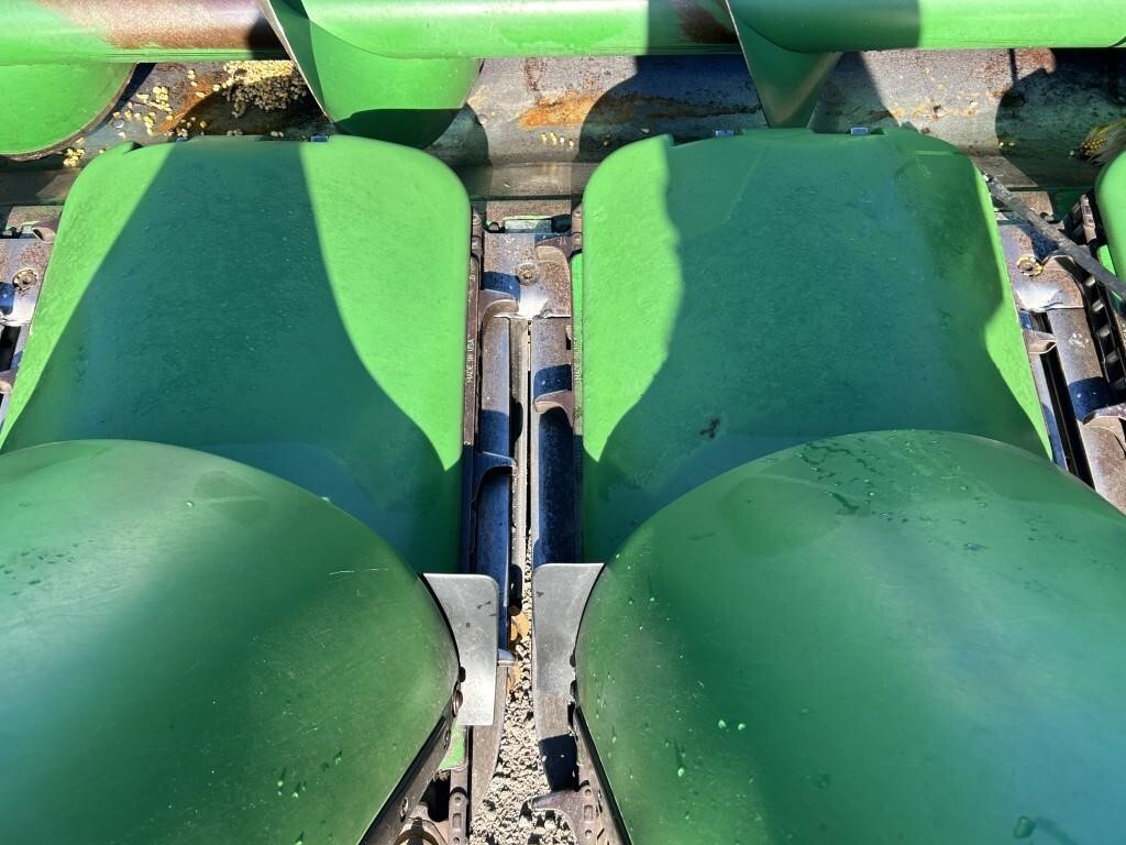 2010 John Deere 612C Corn Head