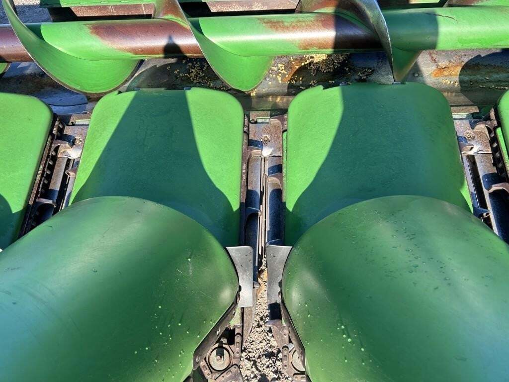 2010 John Deere 612C Corn Head