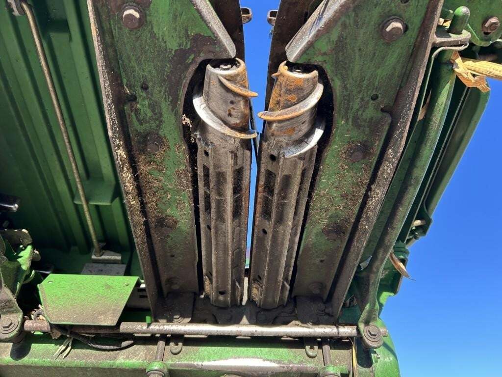 2010 John Deere 612C Corn Head