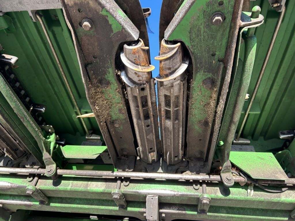2010 John Deere 612C Corn Head