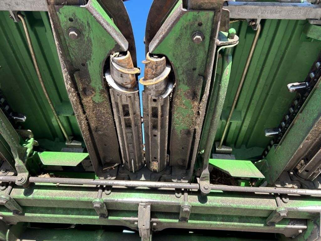 2010 John Deere 612C Corn Head