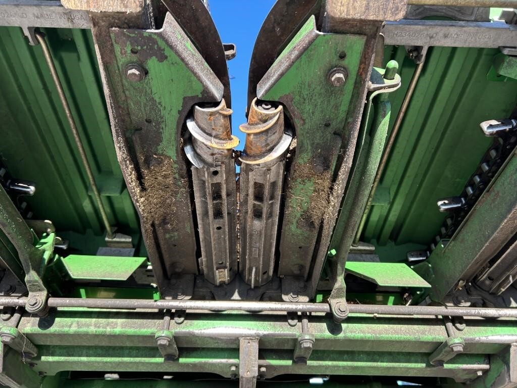 2010 John Deere 612C Corn Head