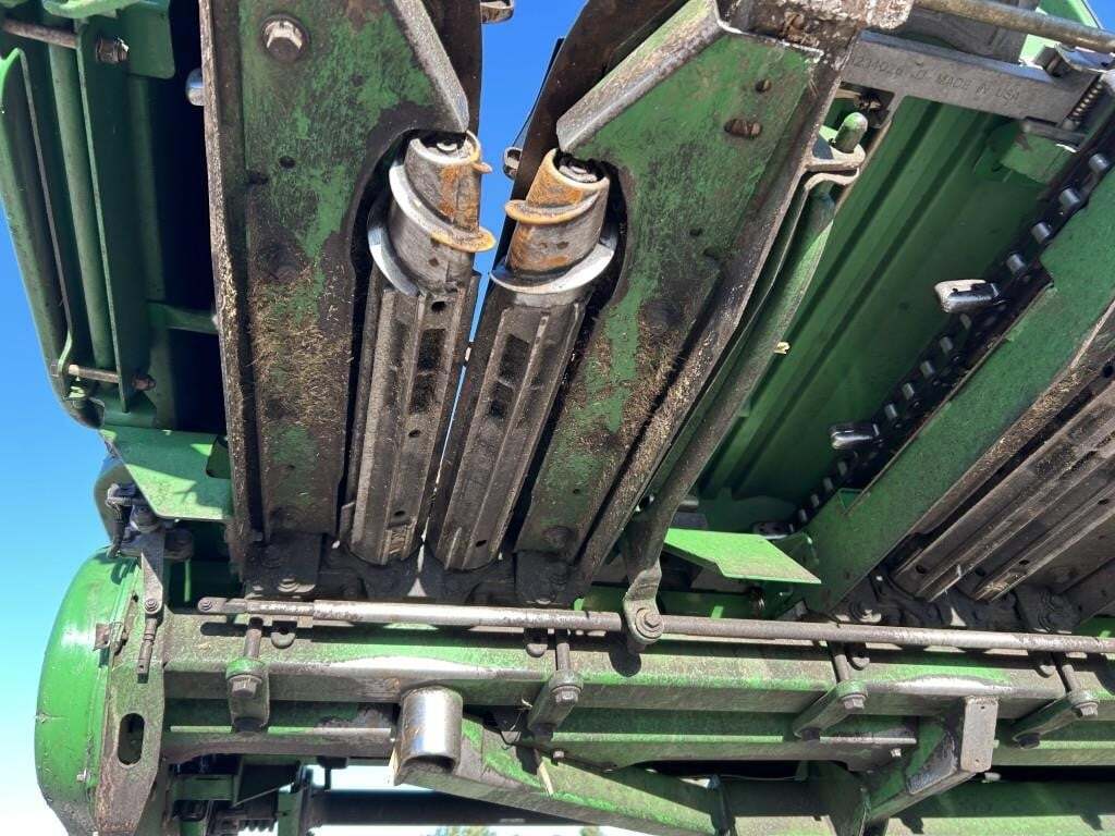 2010 John Deere 612C Corn Head