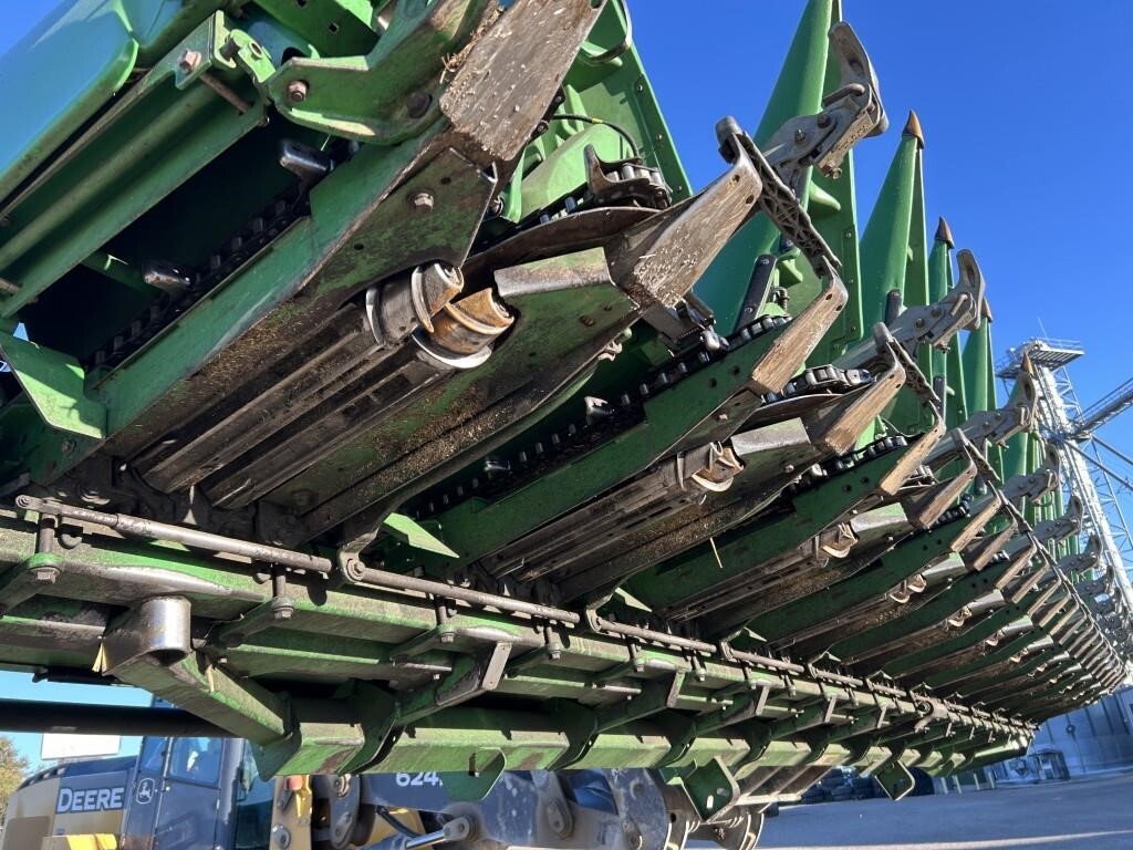 2010 John Deere 612C Corn Head
