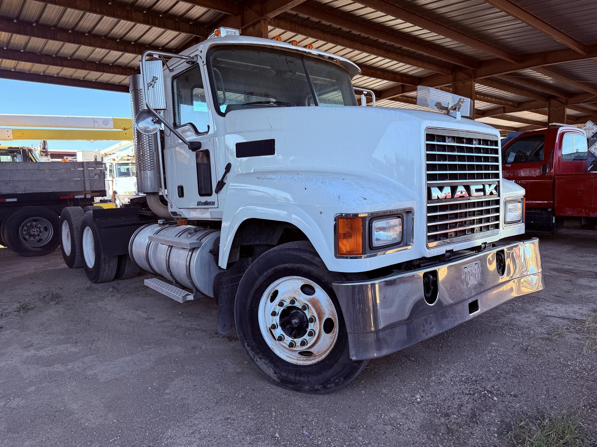 2007 Mack CHN613 Semi Trucks/Trailer