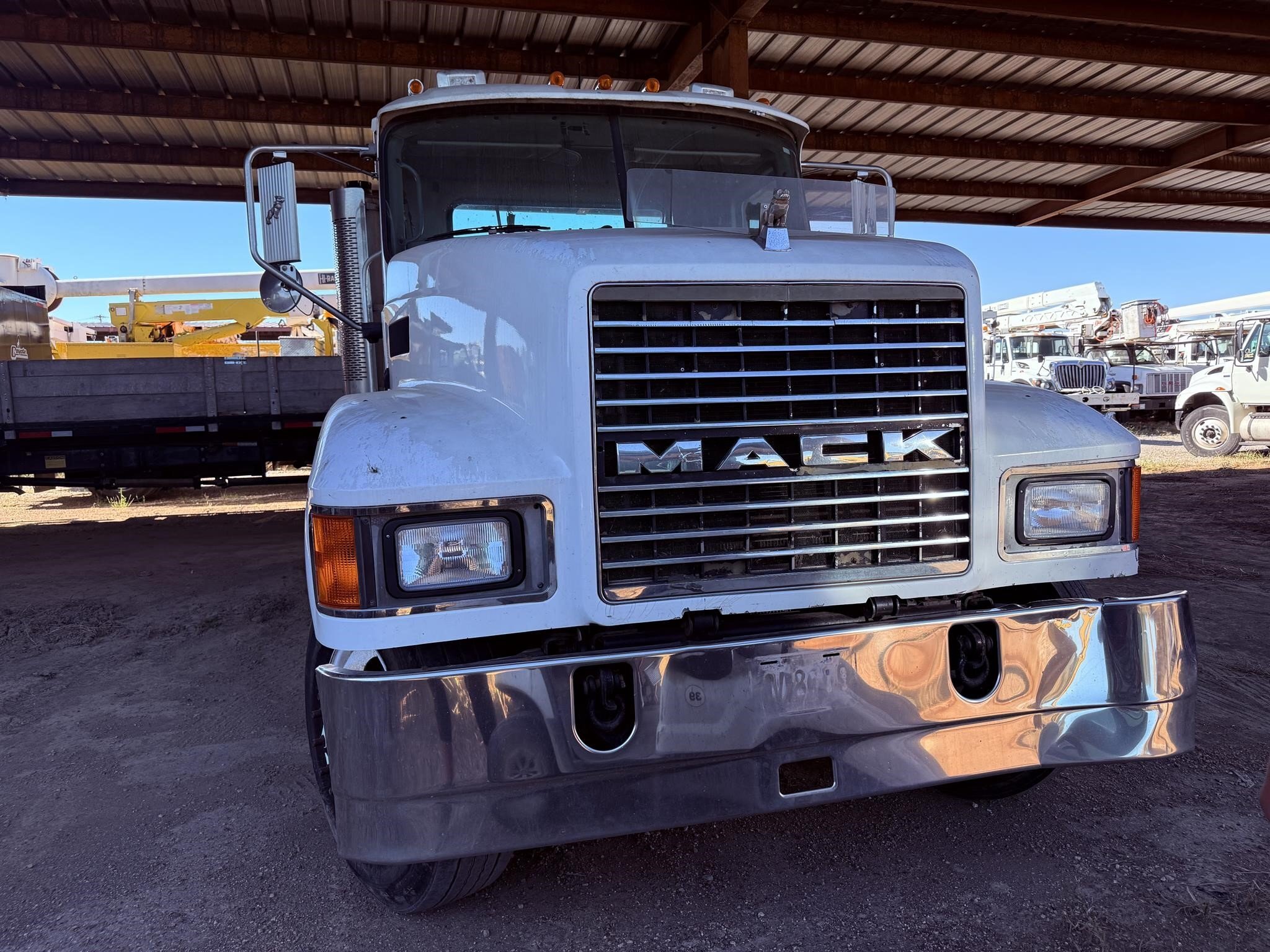 2007 Mack CHN613 Semi Trucks/Trailer
