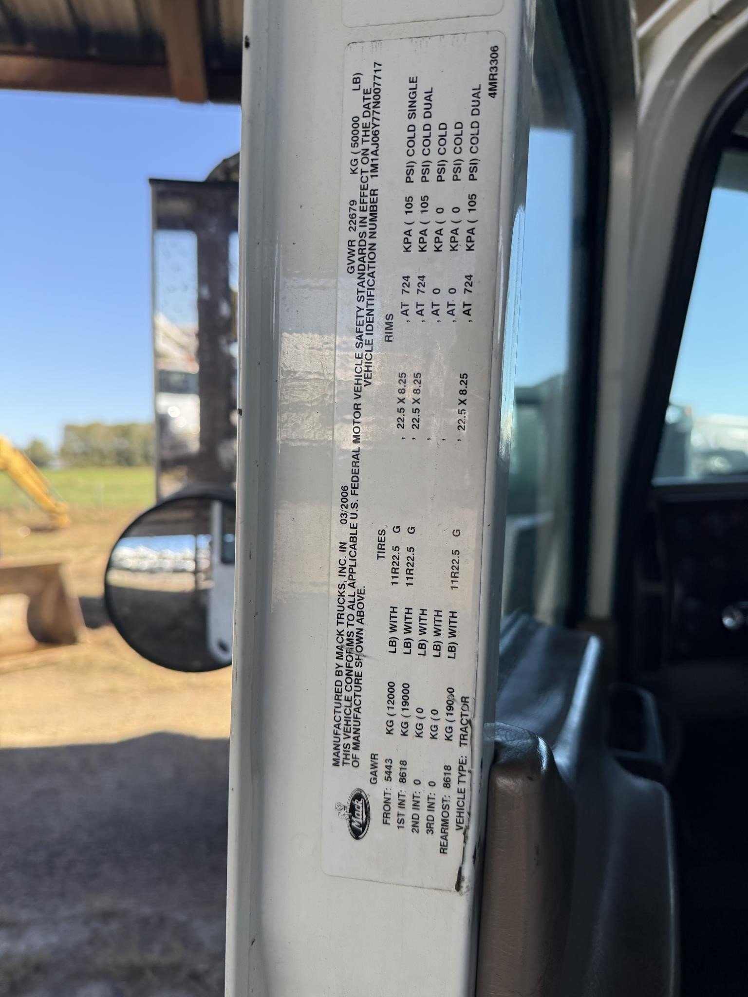 2007 Mack CHN613 Semi Trucks/Trailer