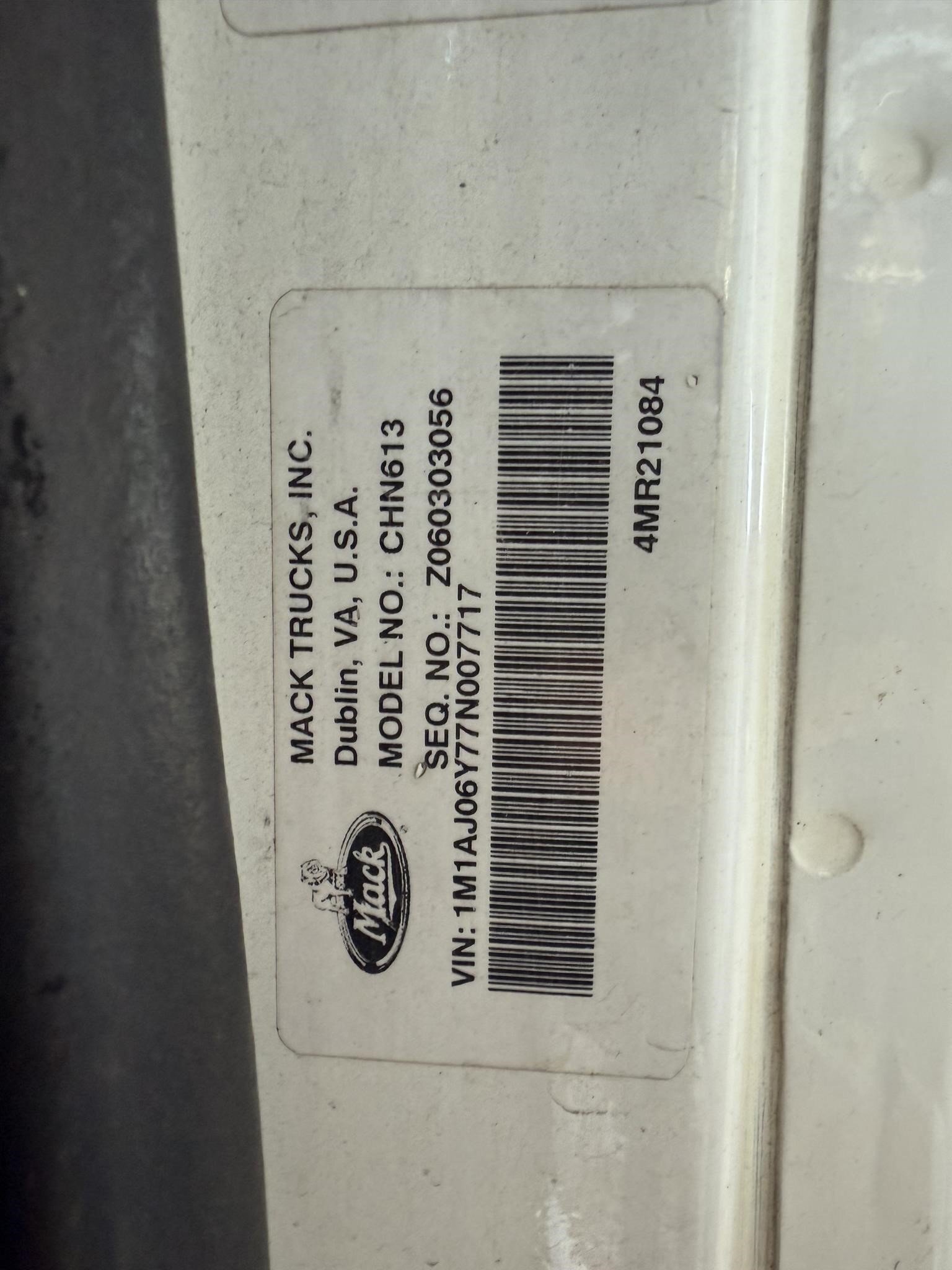 2007 Mack CHN613 Semi Trucks/Trailer