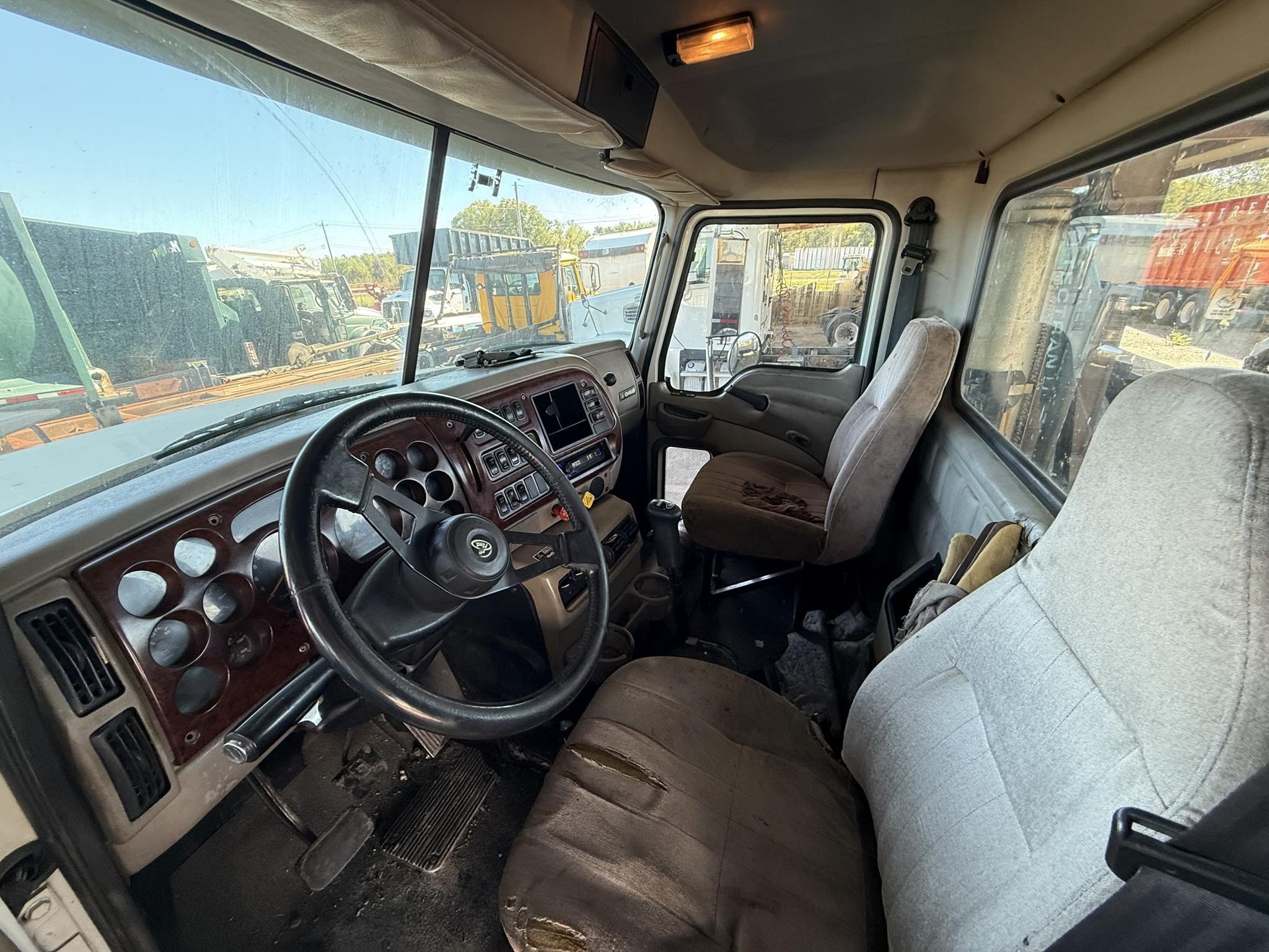 2007 Mack CHN613 Semi Trucks/Trailer