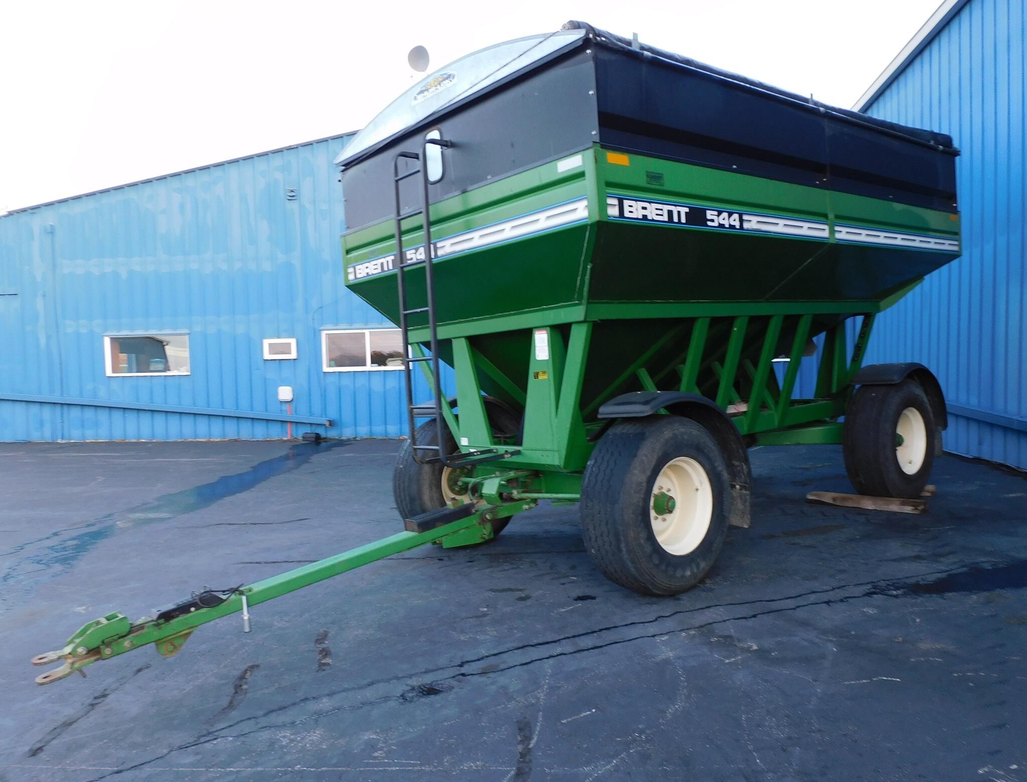  Brent 544 Gravity Wagon