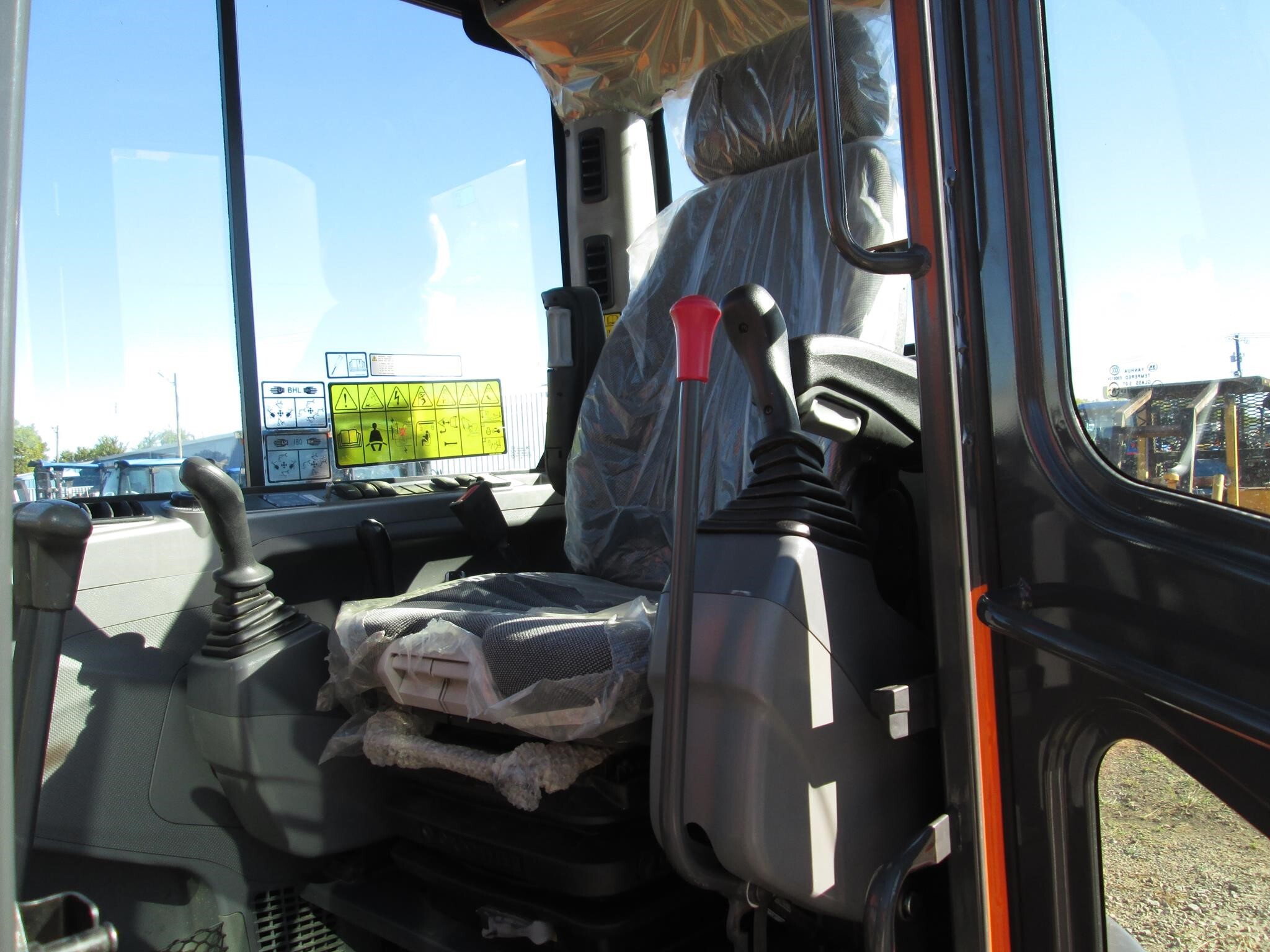 2023 DEVELON DX85R-3 Crawler