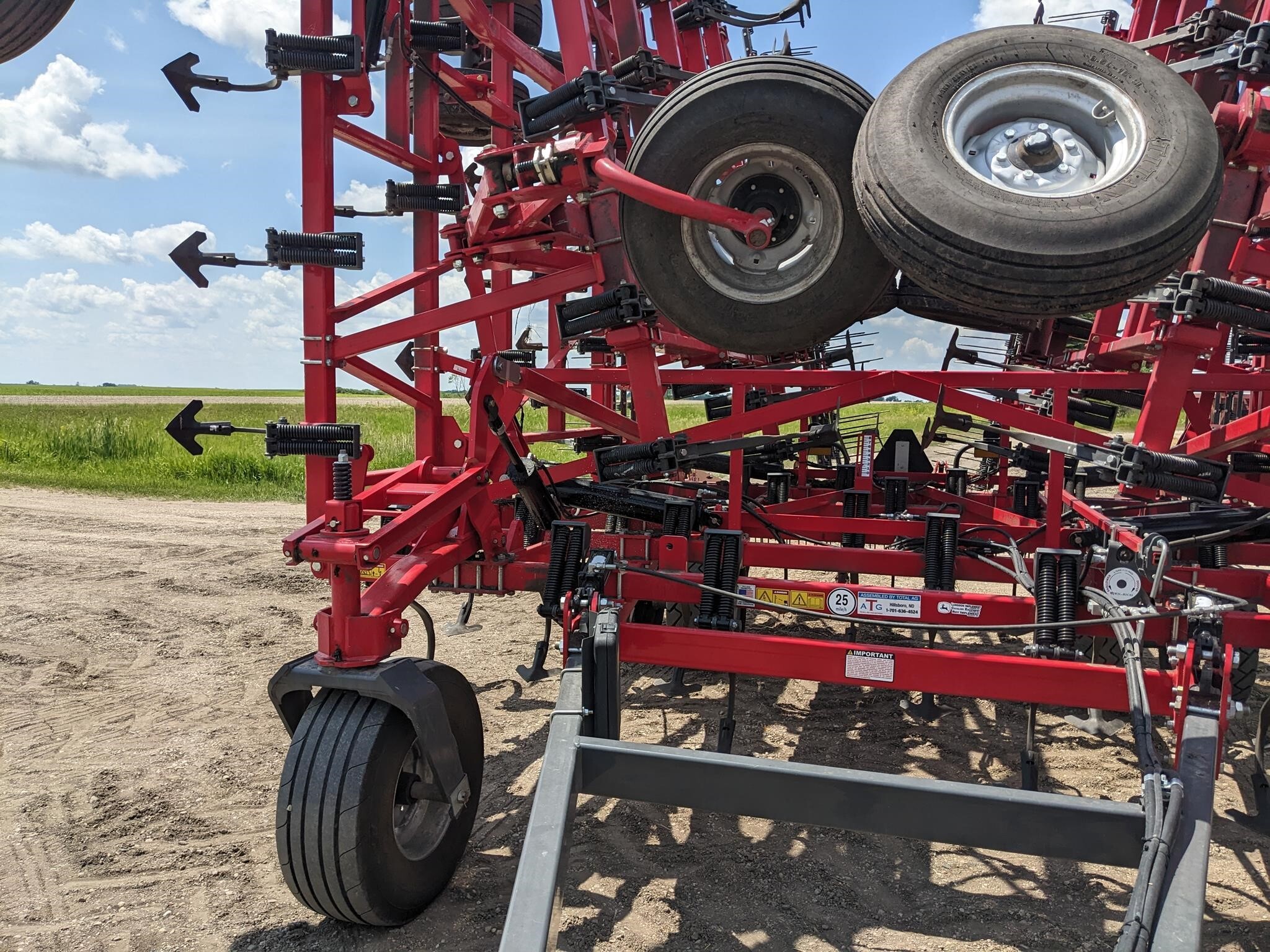 2023 Wil-Rich Quad X-2 Field Cultivator