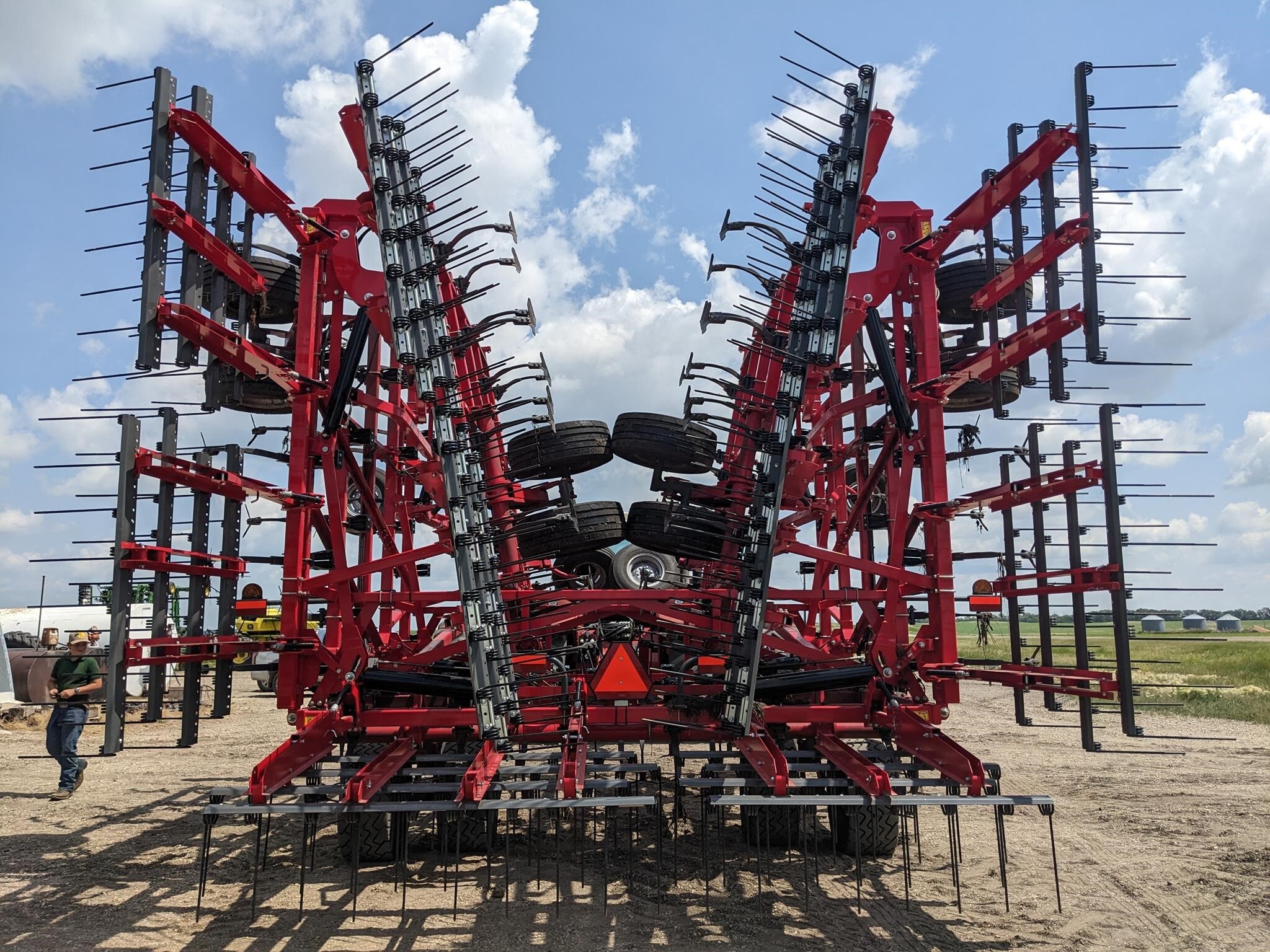 2023 Wil-Rich Quad X-2 Field Cultivator