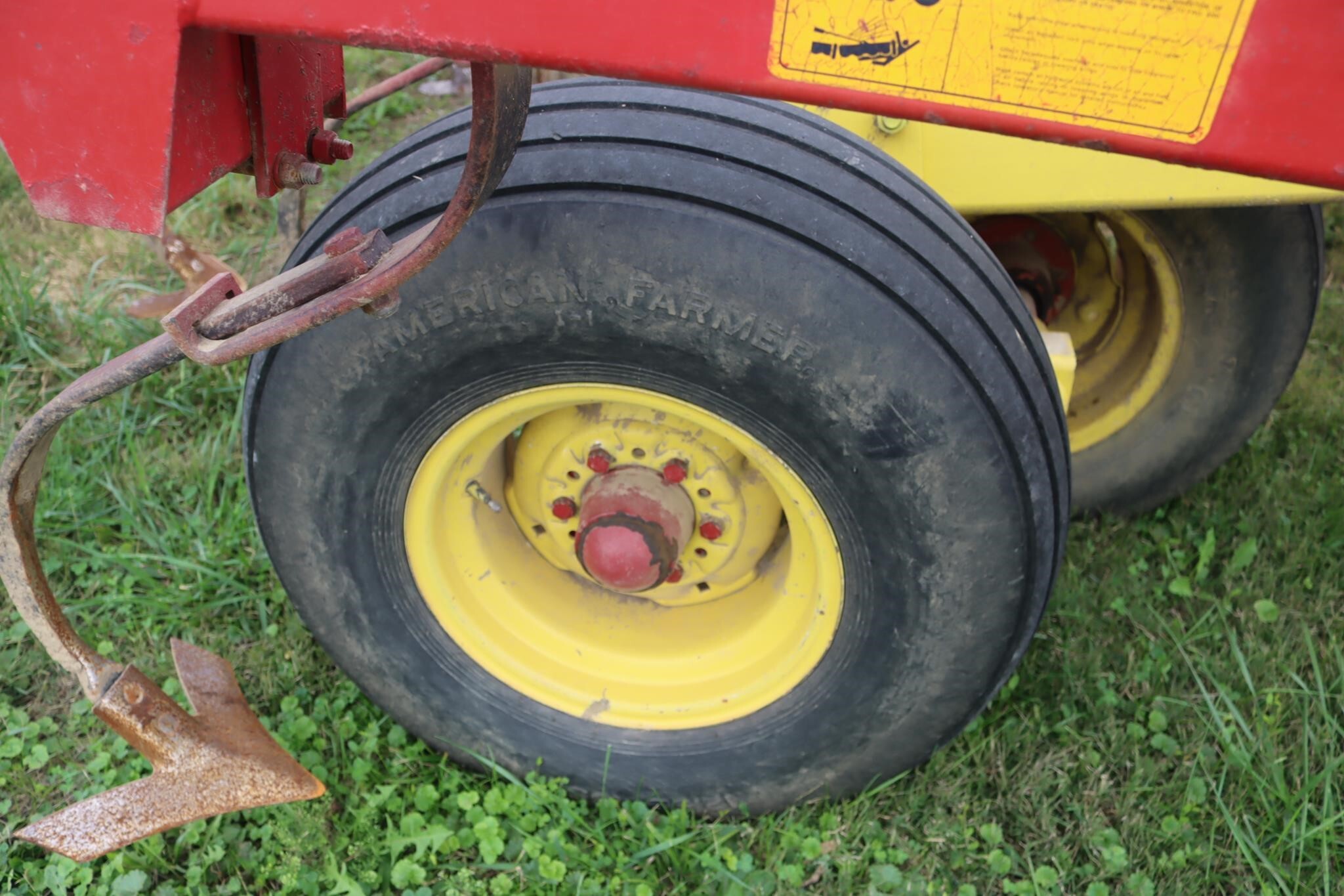  Krause 3100 Soil Finisher