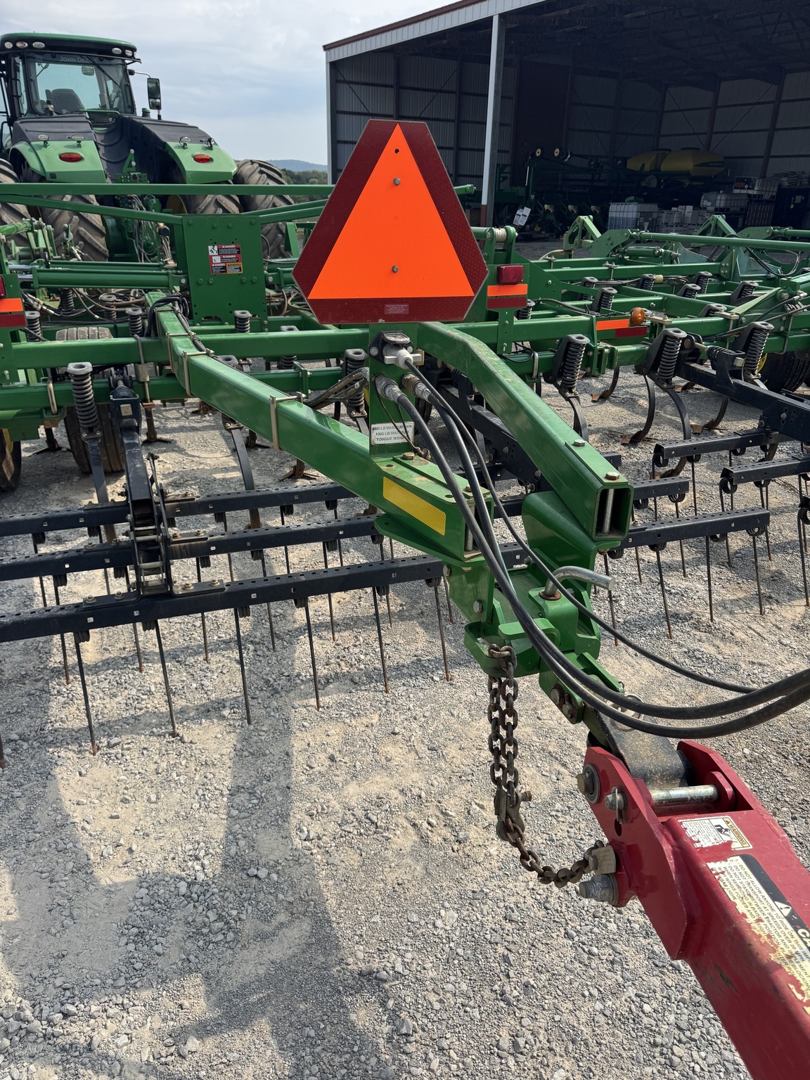 2015 John Deere 2210 Field Cultivator