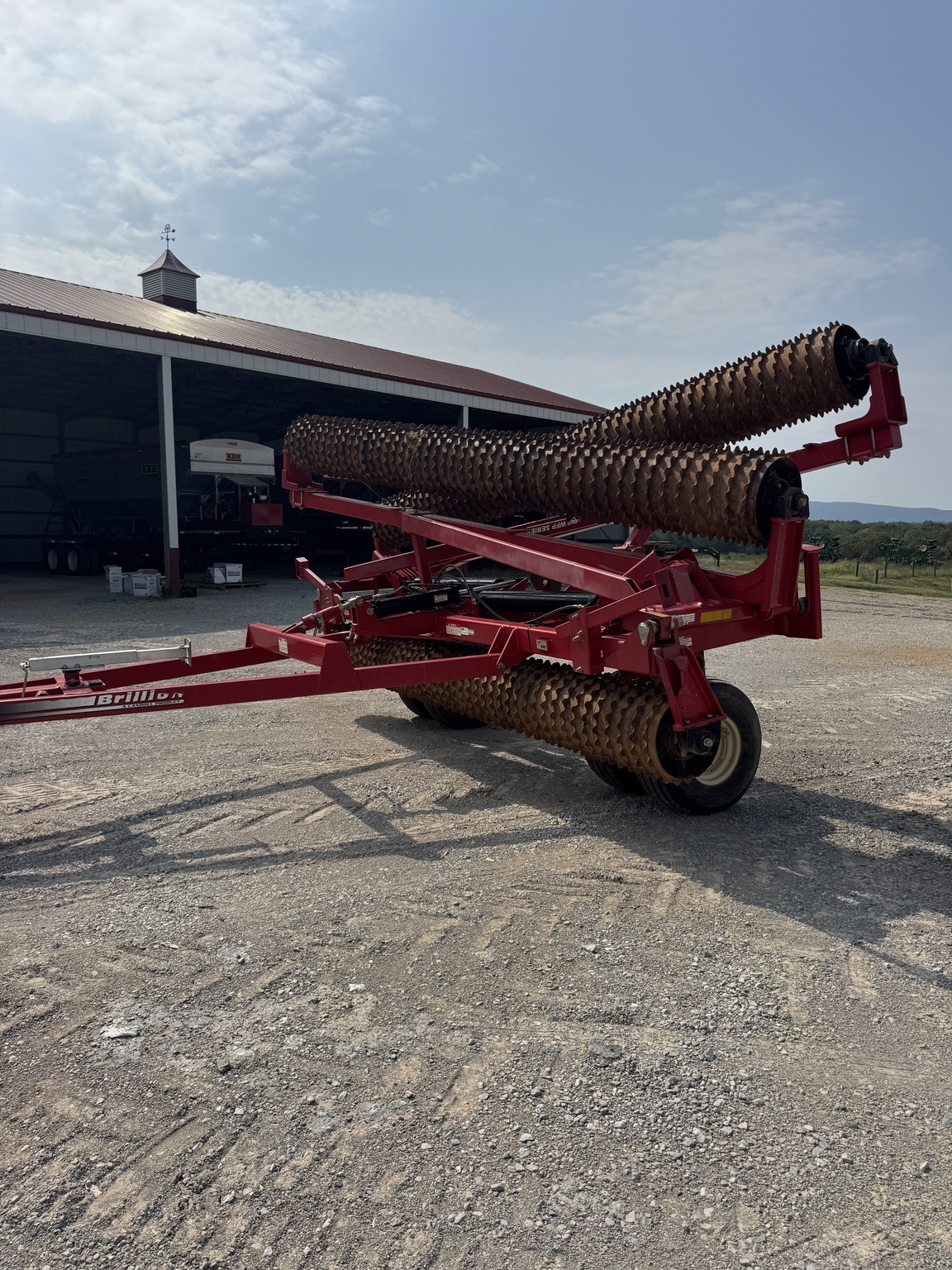 2015 John Deere 2210 Field Cultivator