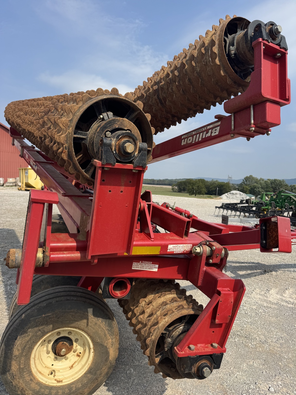 2015 John Deere 2210 Field Cultivator